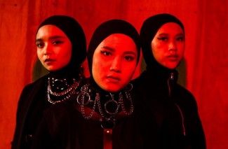 Trio Hijaber Voice of Baceprot Jadi Band Indonesia Pertama yang Tampil di Festival Glastonbury