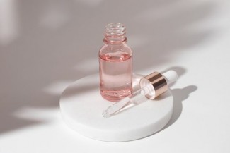 Somethinc Luncurkan Serum yang Samarkan Bekas Jerawat dan Kerutan pada Kulit