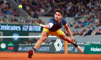 Alcaraz-Sinner Masih Kokoh, Tsitsipas Ikut Main Double Dengan Pacar