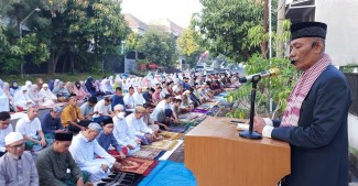 Idul Adha di Gading Kirana Estate, Takmir Masjid Al Ichsan Sembelih 8 Ekor Sapi dan 1 Kambing