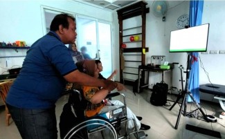Kembangkan Alat Terapi Fisik, Tim ITS Terima Hibah EPICS IEEE