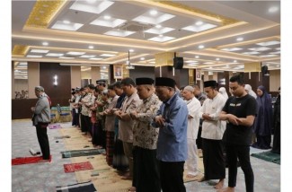 Rebutan Imam Salat, Pahami Syarat Menjadi Imam yang Sesuai dengan Sunnah