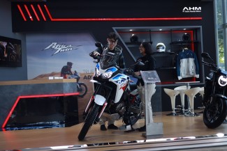 Deretan Motor Berteknologi Tinggi dari Honda Siap Sapa Pengunjung GIIAS 2024