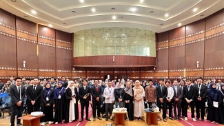 Dari Sekolah Parlemen di Mesir: Agama dan Negara Apakah Bisa Bersatu?