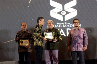 UMMAD (UMJT) Raih Innovative University Award dari Jawa Pos Radar Madiun