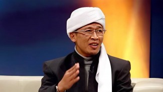 Merajut Kemuliaan: Pandangan AA Gym tentang Waktu sebagai Modal Kehidupan