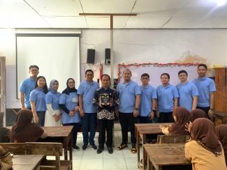 Dosen UWKS Beri Pelatihan Pengolahan Sampah Organik Berbasis Maggot di Sidoarjo
