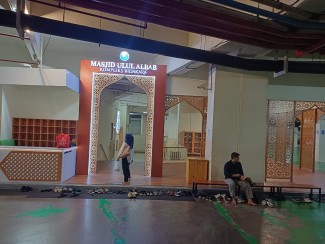 Masjid di Komplek Bidakara Bikin Sholat Ingin Berlama-lama