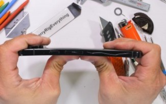 Google Pixel 9 Pro XL Lolos Uji Ketahanan, Tahan Bending dari Dua Sisi