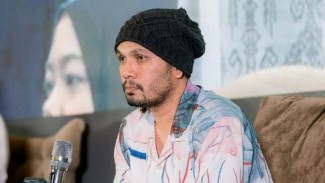 Mencari Kedamaian Hati? Ini Nasihat Ustaz Hanan Attaki