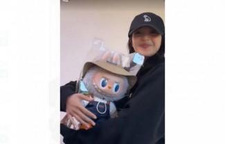 Demi Boneka Labubu, Orang-orang Rela Antre Depan Mal dari Sebelum Subuh