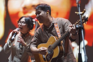 Bawakan Lagu Tak Perlu Ada Senja, Suara Kayu Pukau Penonton JTF 2024 di BRImo Stage