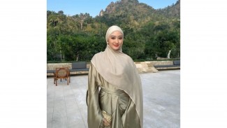 Inspirasi Outfit Hijab Yang Anggun Ala Puteri Modiyanti, Putri Tomy Soeharto