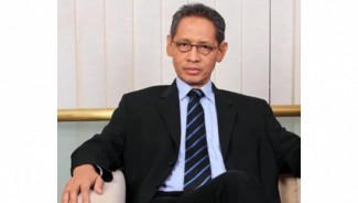 KOLOM EKONOMI SYARIAH: Utlubul Ilma Walau Bi Tsin
