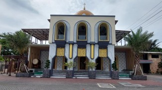 Masjid Bebek Sinjay: Diresmikan Gubernur, Fasilitasnya Bikin Jamaah Nyaman Ibadah
