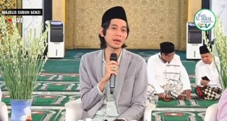 Ceramah Majelis Subuh GenZI, Gus Rifqil Sebut Patriot itu Berperan, Bukan Baperan