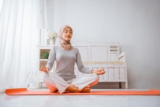Para Ahli Sebut Intervensi Yoga Dapat Mengurangi Gejala PTSD