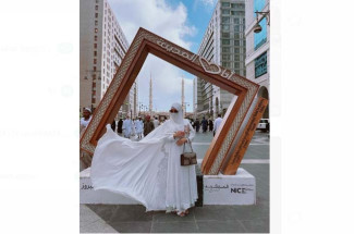Pakai Hijab saat Umrah, Aksi Transpuan Isa Zega Dinilai sebagai Penistaan Agama