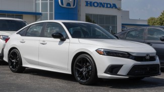 Mencari Alternatif Honda Civic? Ini 3 Mobil Sedan yang Patut Dibeli