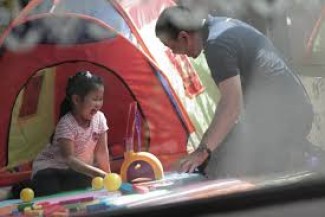 Ajak Si Kecil Liburan Akhir Tahun? Boleh Saja Asal Lakukan Persiapan Ini Biar Trip Lancar