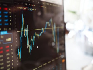 Outlook 2025, Ekonom: Ekonomi Global dan Nasional Hadapi Ketidakpastian