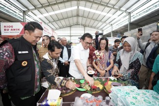 Sidak Pasar Madyopuro Malang, Mendag: Harga dan Stok Bapok Dipastikan Aman