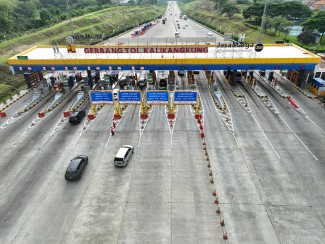Libur Nataru, Volume Lalu Lintas Melonjak di Sejumlah Gerbang Tol Trans Jawa