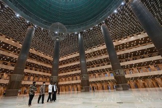 Menag Lantik 37 Pejabat BPMI, Tegaskan Peran Istiqlal sebagai Masjid Negara
