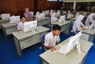 Bukan Cara Manual, DPR Usulkan Ujian Nasional Berbasis Digital