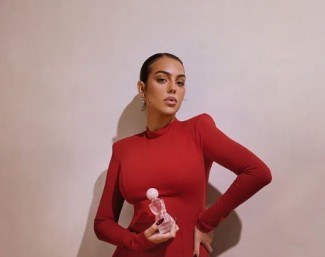 Kekasih Cristiano Ronaldo jadi Model Parfum Arab Saudi