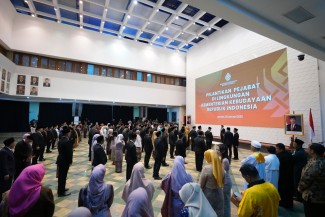 Pelantikan Pejabat, Menbud Fadli Zon Ingatkan Pentingnya Kepemimpinan Inklusif, Kolaboratif & Inovatif