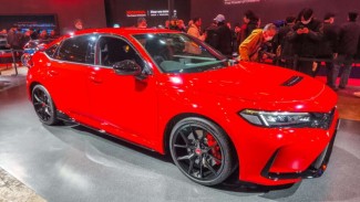 Honda Civic Type R 2025 Racing Black Package Debut di Jepang, Tampilan Interior Berubah Total