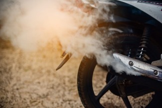 Motor Keluarkan Asap Putih Saat Dipanaskan, Pertanda Mesin Mengalami Kerusakan