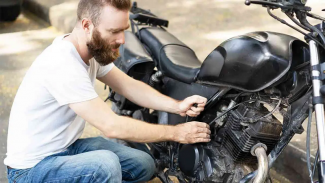 Penyebab dan Cara Mengatasi Sepeda Motor Brebet Saat Digas