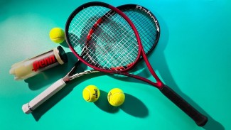 10 Raket Tenis Termahal di Dunia Termasuk Raket Federer dan Rafael Nadal