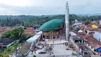 Unik, Masjid Kubah Baret di Pangandaran Hasil Kolaborasi Panglima TNI dan Ustaz Adi Hidayat