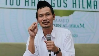 Gus Baha Kritik Keras Pandangan Keliru: Siapa Bilang NU Hanya Rukyat, Muhammadiyah Hanya Hisab?