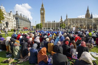Pemerintah Inggris Bentuk Satker Anti Islamofobia Demi Lindungi Muslim di Sana
