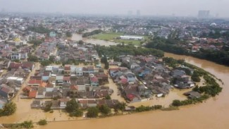 3 Meter Air Mengepung! Bekasi Lumpuh Total, Wali Kota: Limpasan Luar Biasa