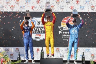 Awali Musim Balap IndyCar Series Tahun 2025, Alex Palou Persembahkan Kemenangan Untuk Honda