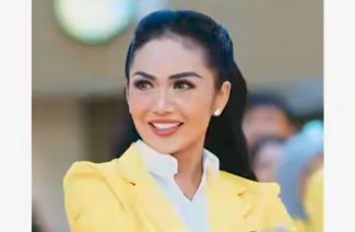 Keren! Krisdayanti Mulai Kuliah S1 di Usia Jelang Setengah Abad