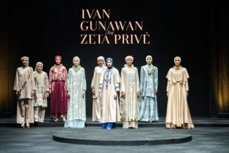 Jenama Zeta Privé Gandeng Ivan Gunawan di Koleksi Raya Tahun Ini
