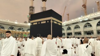 Tekan Limbah Tekstil, Arab Saudi Rilis Kain Ihram Daur Ulang