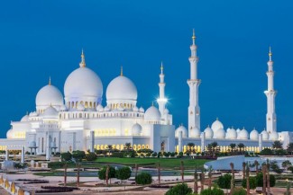 Inovasi Transportasi Ramadan di Abu Dhabi: Fasilitas Terbaik untuk Jamaah Masjid Agung Sheikh Zayed