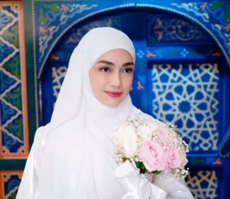 Klarifikasi Celine Evangelista Soal Kabar Jadi Istri ke-5 Jaksa Agung dan Dinikahi Menteri Agama