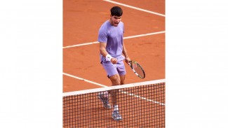 Sukses Bantai De Minaur, Alcaraz Melaju ke Semifinal ATP Barcelona