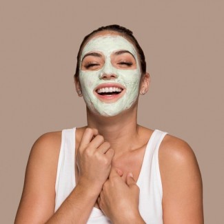 Bikin Kulit Berkilau dengan Masker Wajah dari Susu Bubuk