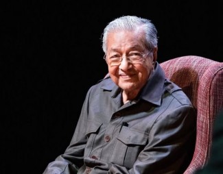 Mahathir Mohamad Bagi Rahasia Tetap Bugar di Usia Hampir Seabad