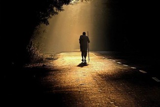 Kisah Sufi: Peti Kuno Nuri Bey