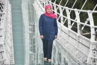 Jembatan Kaca di Bromo Perkuat Magnet Pariwisata Jawa Timur